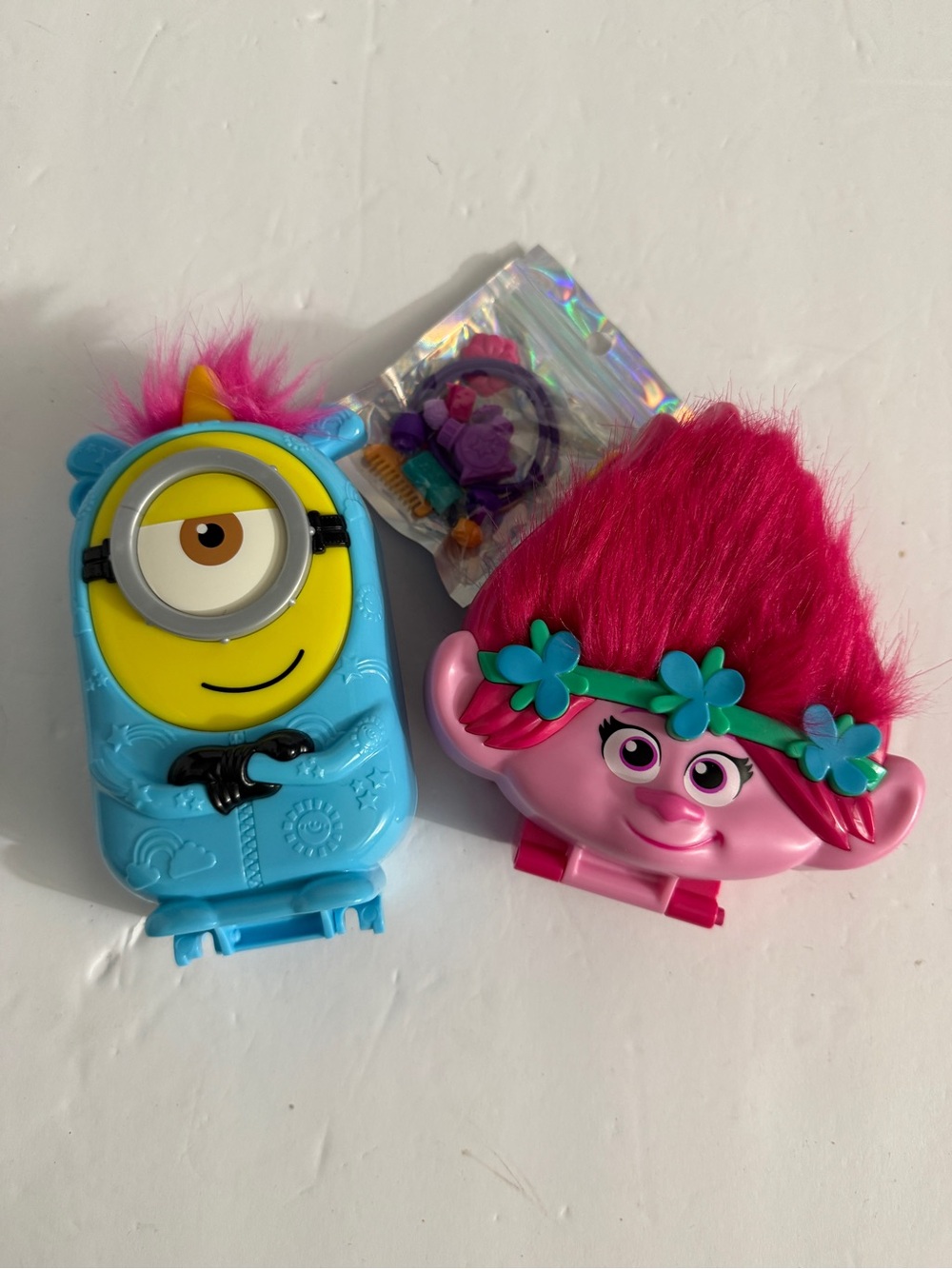 Polly pocket lot minions and trolls